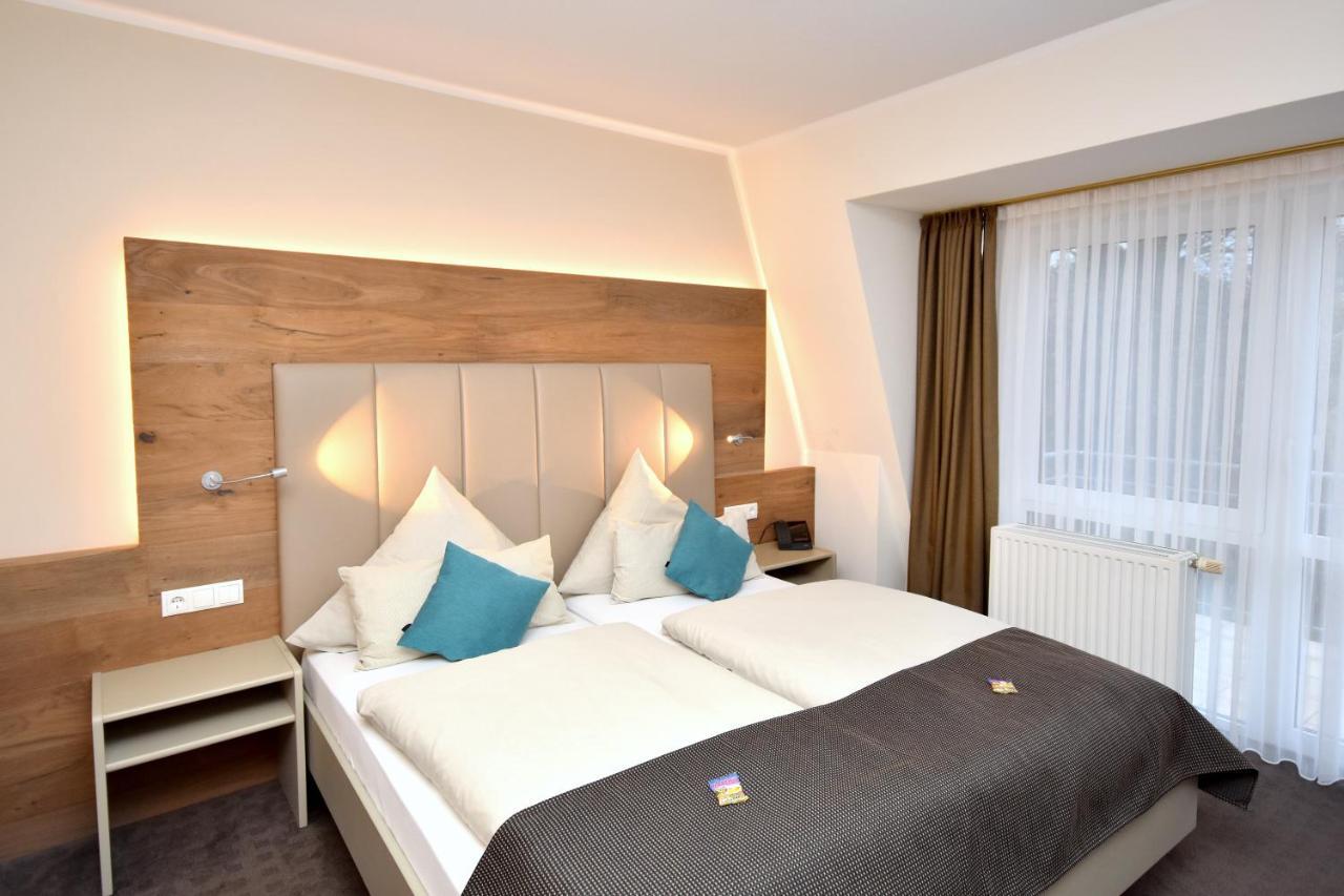 Hotel & Restaurant Zum Deutschen Hause Kirchhatten Zewnętrze zdjęcie