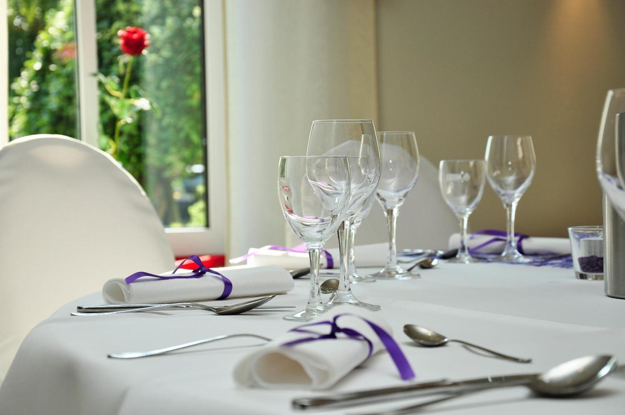 Hotel & Restaurant Zum Deutschen Hause Kirchhatten Zewnętrze zdjęcie