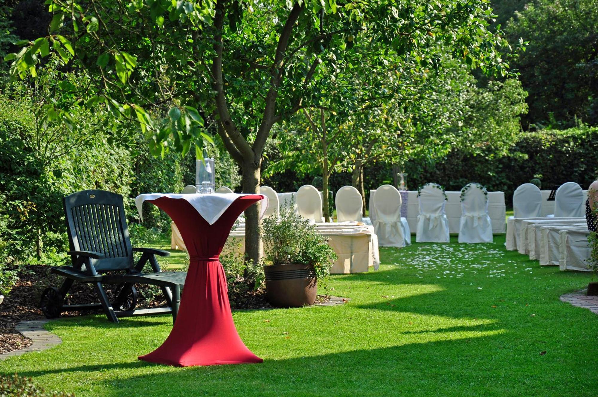 Hotel & Restaurant Zum Deutschen Hause Kirchhatten Zewnętrze zdjęcie