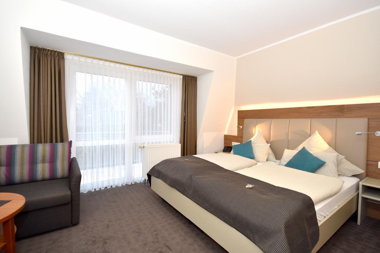 Hotel & Restaurant Zum Deutschen Hause Kirchhatten Zewnętrze zdjęcie